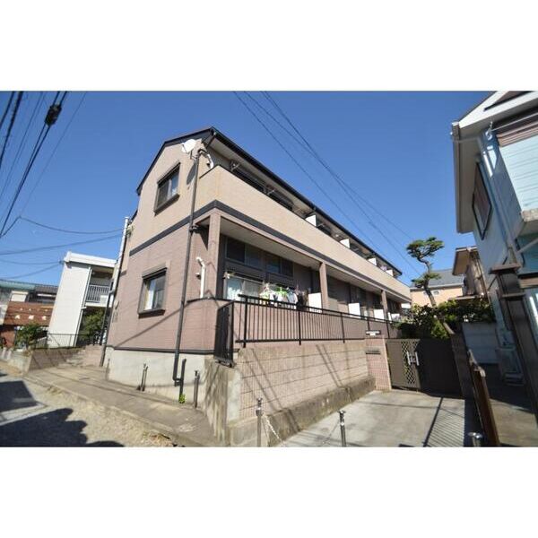 メゾンダジュール10番館205号室 外観