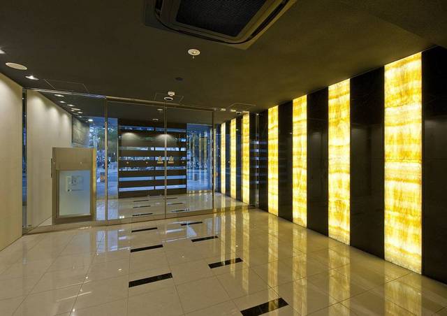 ガーラ・グランディ横濱桜木町3階 豪華なエントランスホール