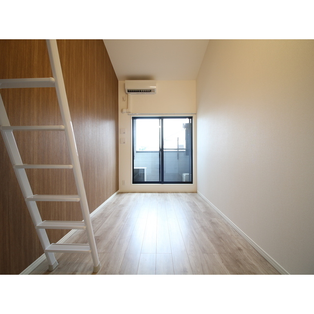 エクセラン旭町 洋室約6.4帖