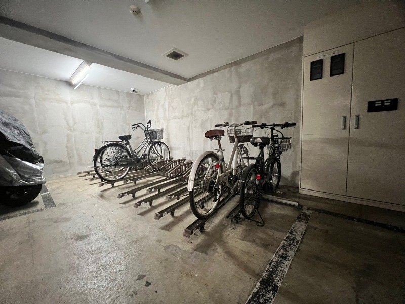 ラ・シード国分寺4階 駐輪スペース