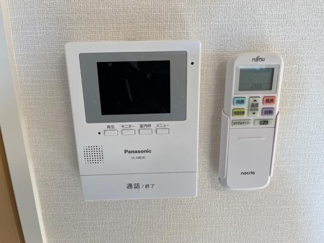 ヴェルデュールⅢ102号室 カメラ付きインターホン（イメージ）