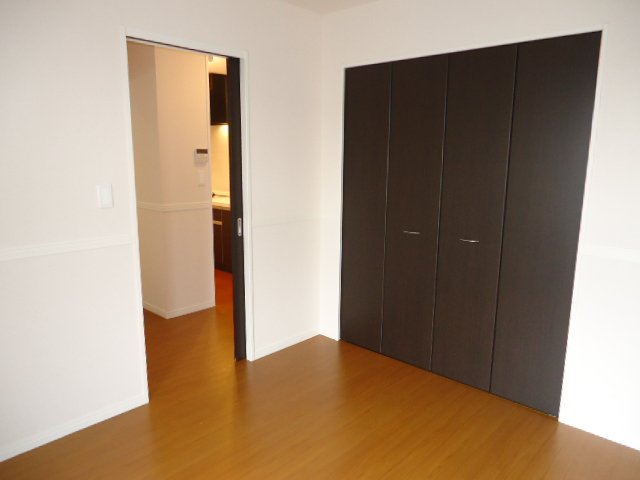 アークガーデンA 洋室