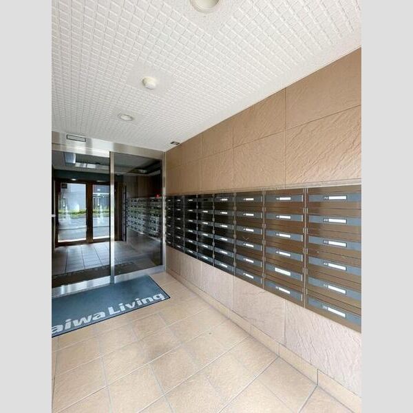 ウィスタリア708号室 集合ポスト・宅配BOX