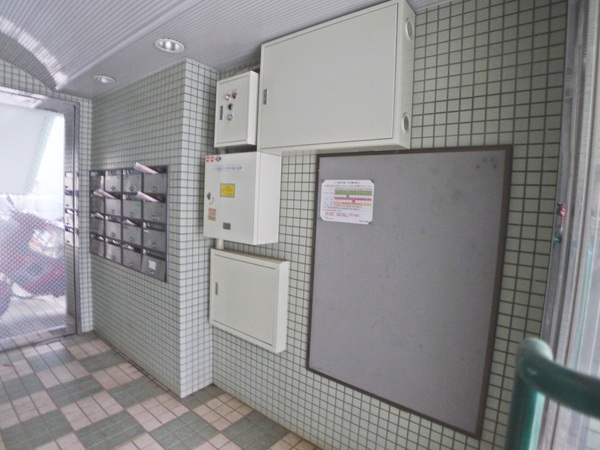 リバティハイツⅤ エントランス