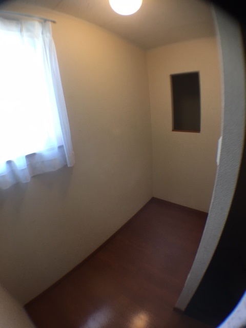 レオパレスアールスコート201号室 内観