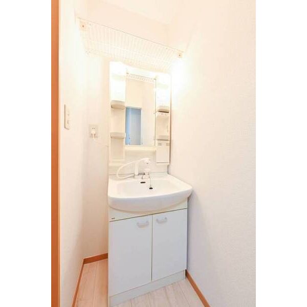 マ・モール弘明寺1 洗面