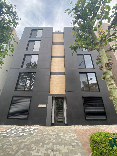 ミライズ中野江原町レジデンス エントランス