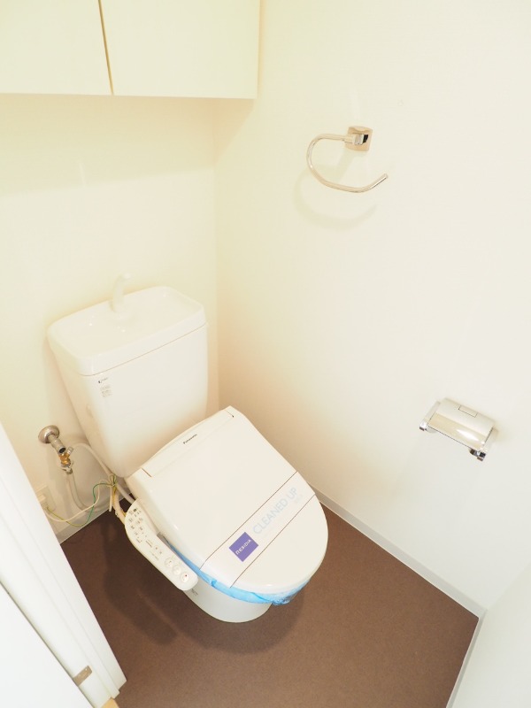 レジディア祐天寺6階 トイレ