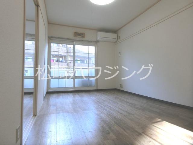 メゾン・ド・ファミール リビング