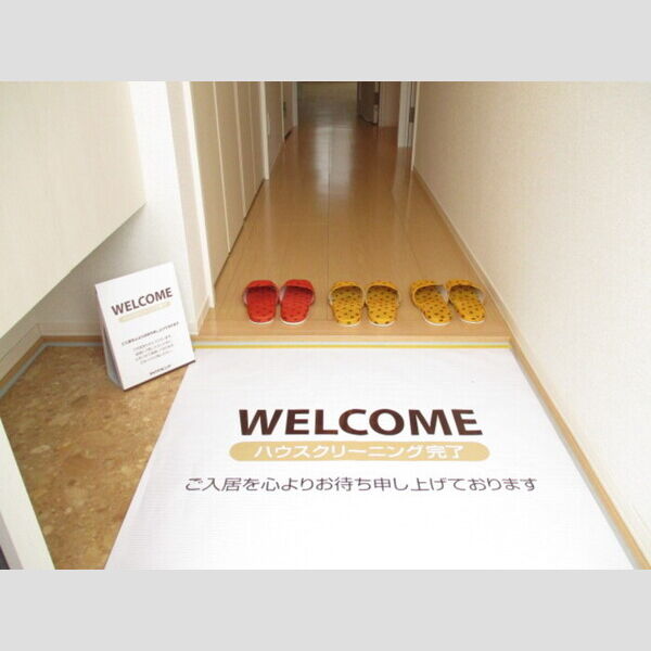 ルミエール　B棟 玄関