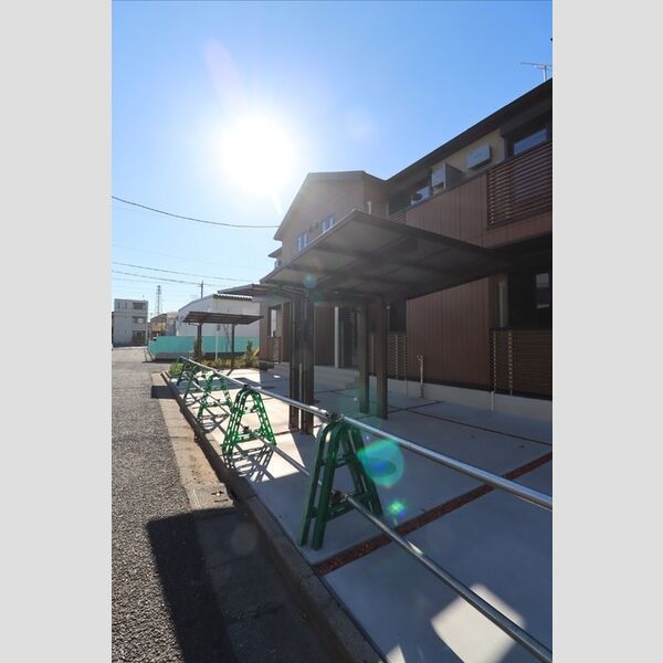 Crecia高松102号室 駐輪場