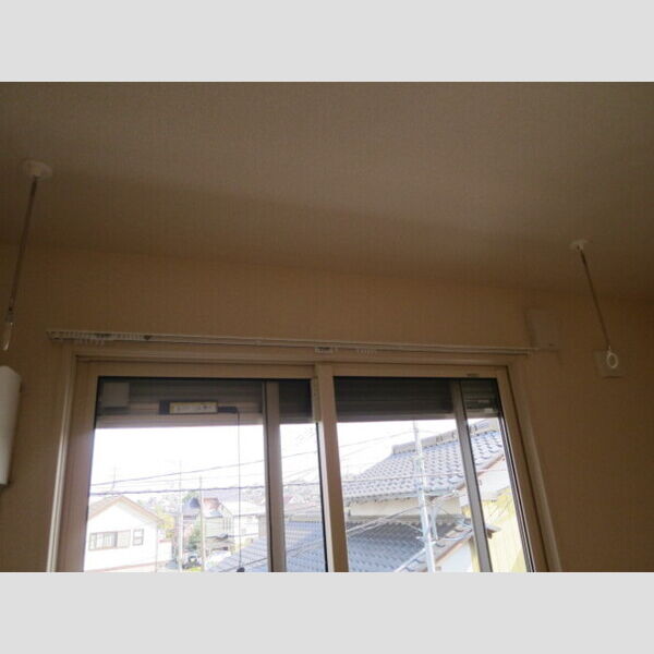 ローカス・グランデ203号室 室内物干し