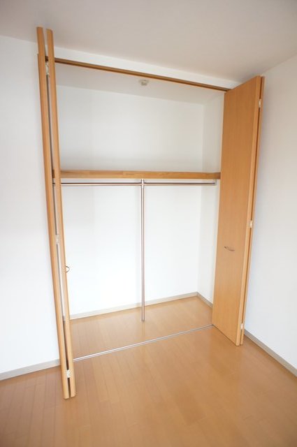 オーキッドヒル0303号室 収納