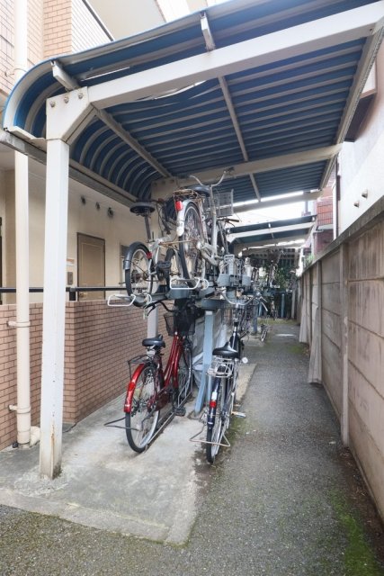 ジョイフル下井草2階 駐輪場