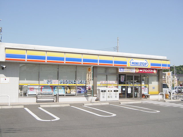 リヴェールＫ湘南 ミニストップ（コンビニ）まで500ｍ