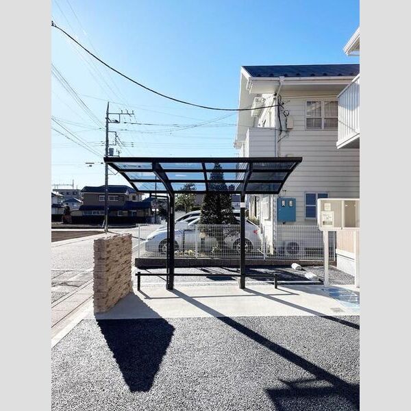 メゾンアイリス ココア 駐輪場