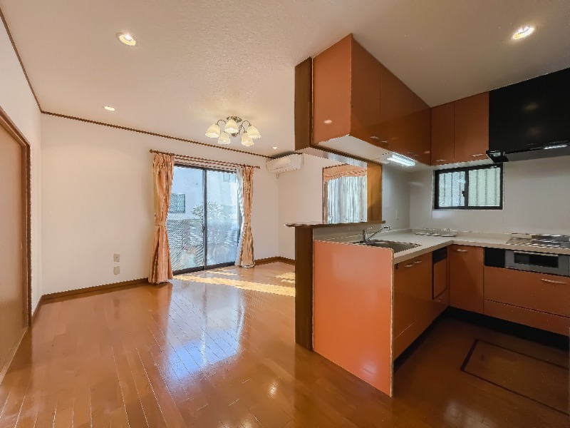 下連雀５丁目貸家 リビング