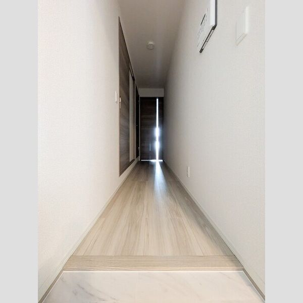 セレスティア六町Ⅱ203号室 玄関