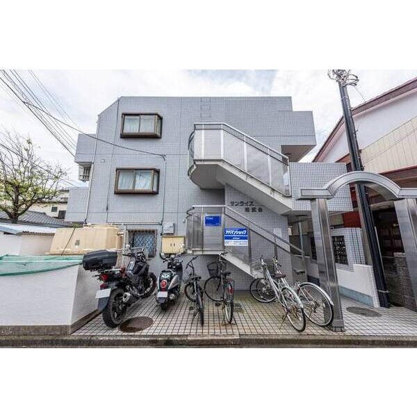 サンライズ相武台 外観