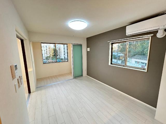 エステート国立 リビング