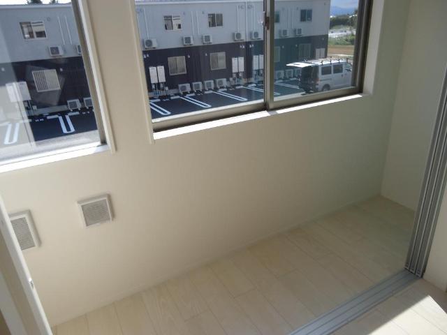 エルアージュ201号室 インナーテラス（イメージ）