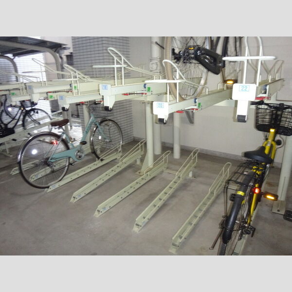 カスタリア押上 駐輪場