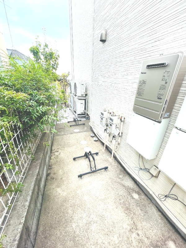 アザーレ・ランド前1階 駐輪場