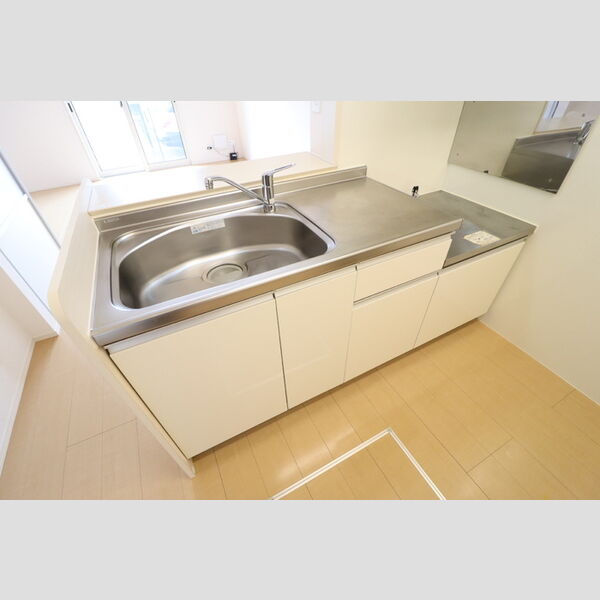 フェリオ・ヴィアーレ キッチン