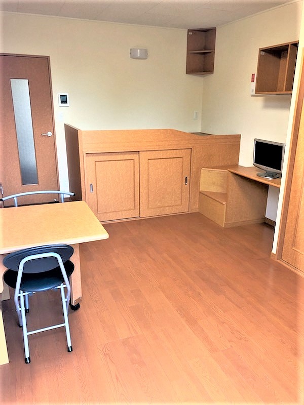 レオパレスＹＯＫＯＳＵＫＡ リビング