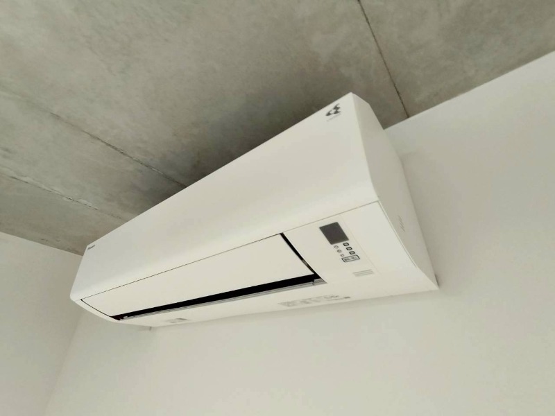 Fons Lucis Izumi1階 エアコン