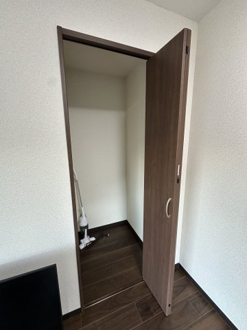 神大寺アパート201号室 収納