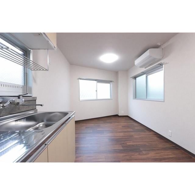 カナミヤコーポ101号室 リビング