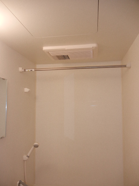 レオパレス彩Ⅱ301号室 浴室換気乾燥機