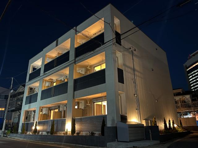 ｖｉｖｉｃｏ　-ヴィヴィコ- 外観写真（夜）