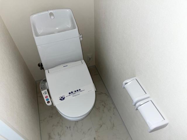 アジュール トイレ