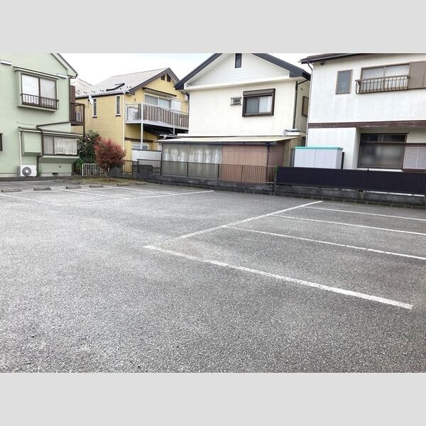 ジュネス陽光台　Ⅱ101号室 駐車場