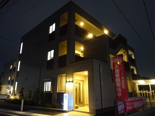 レガリア扇Ｂ棟 外観写真（夜）