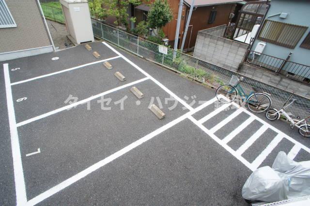 文京弐番館 駐車場