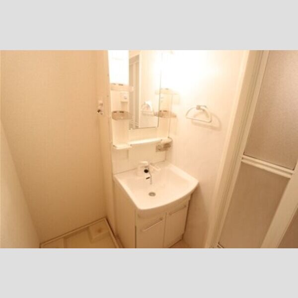 ガーデンヒルズ201号室 洗髪洗面化粧台