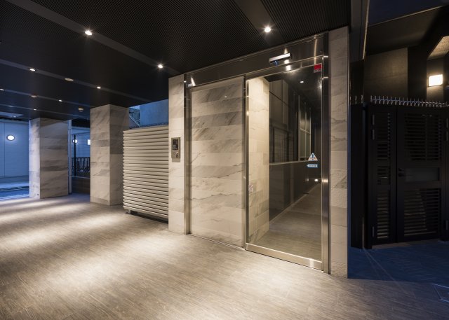 B CITY YOKOHAMA STATION SQUARE1005号室 エントランス