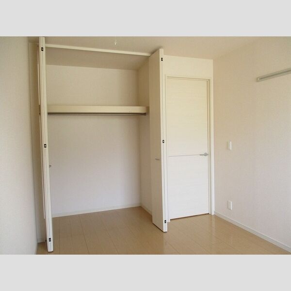 メゾンクレールD103号室 洋室(北側)