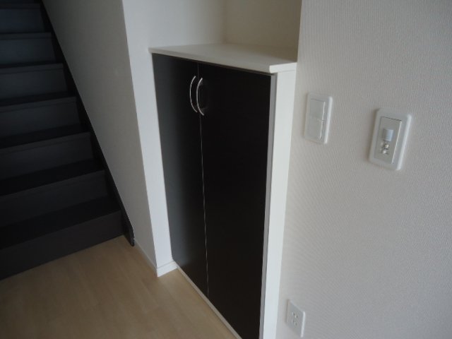 Ｍｉｌｄ　Ｓｐｒｉｎｇｓ（マイルドスプリングス） 下駄箱（イメージ）