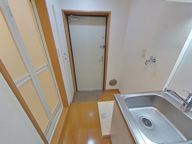 エタニティ204号室 玄関