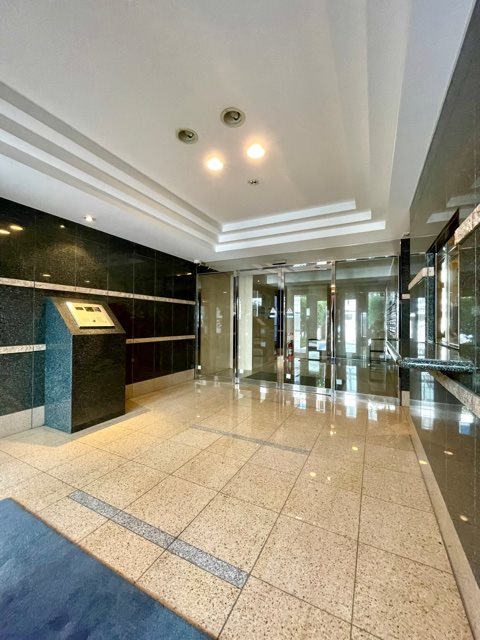 レジディア新御茶ノ水8階 エントランス