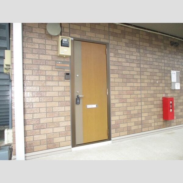 アネックスますや 玄関