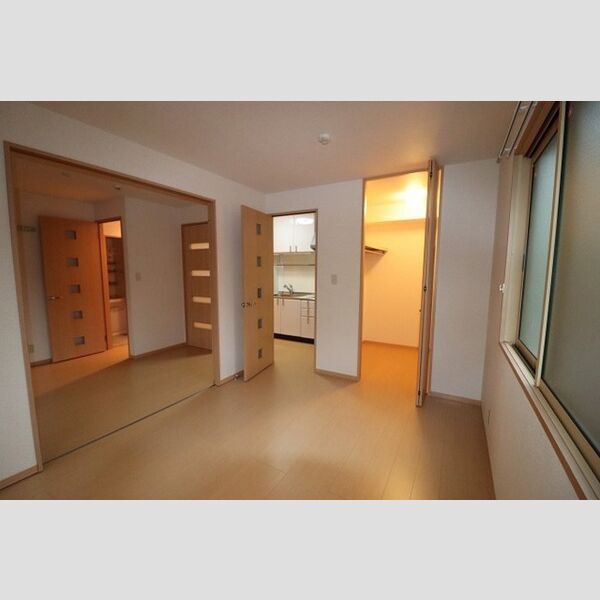 クレール岩瀬101号室 洋室　6帖