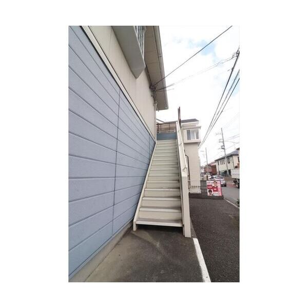 ピースフルイースト エントランス