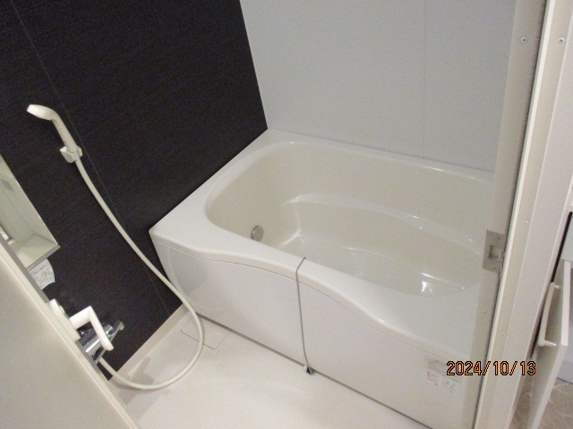 アミスタ湘南0302号室 お風呂です