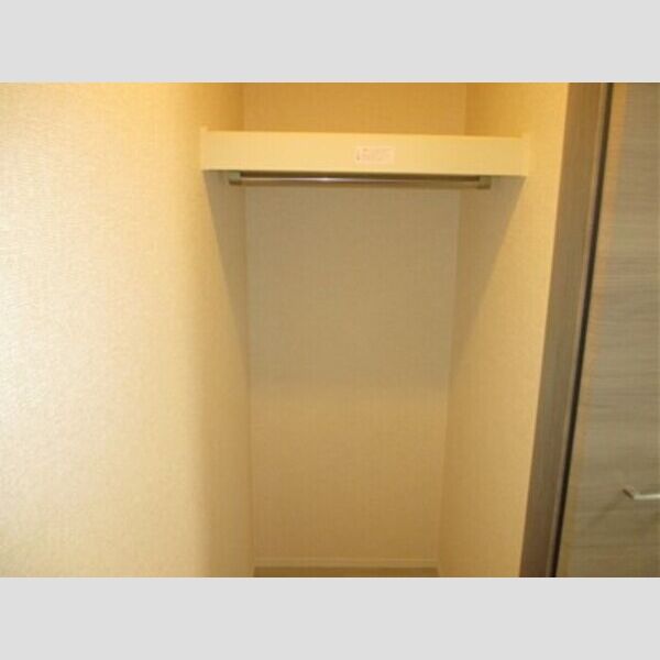 オーガスタハイツ202号室 ウォークインクローゼット