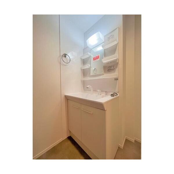 フィレ・デ・フルール502号室 洗面